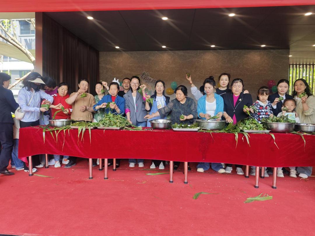 榆阳区明珠路街道三辰社区：粽香沁心话端午 童声盈耳绘“六一”