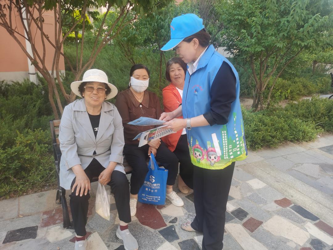 金榆社区开展“垃圾分类新时尚，绿色生活共践行”主题宣传活动  