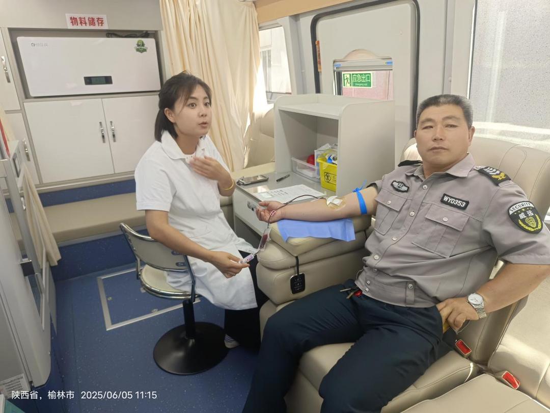 一份血、万分情、无偿献血最光荣——鼓楼街道普惠泉社区开展献血活动