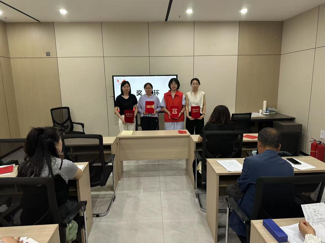 书香润心田 诵读传经典——环城北路社区干部经典诵读活动圆满举行