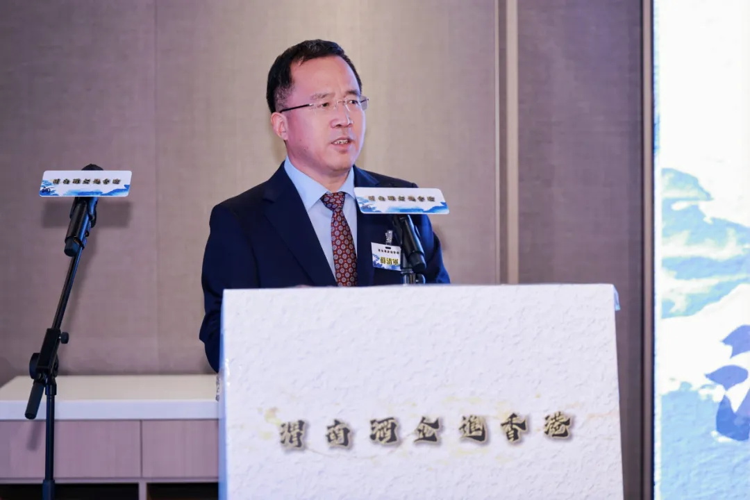 陕酒破圈！<a href=https://www.shidiannet.com/zt/shaanxi/ target=_blank class=infotextkey>陕西</a>白水杜康<a href=https://www.shidiannet.com/GB/hongkong/ target=_blank class=infotextkey>香港</a>签约开拓市场，陕港联手打造酒业出海新引擎！