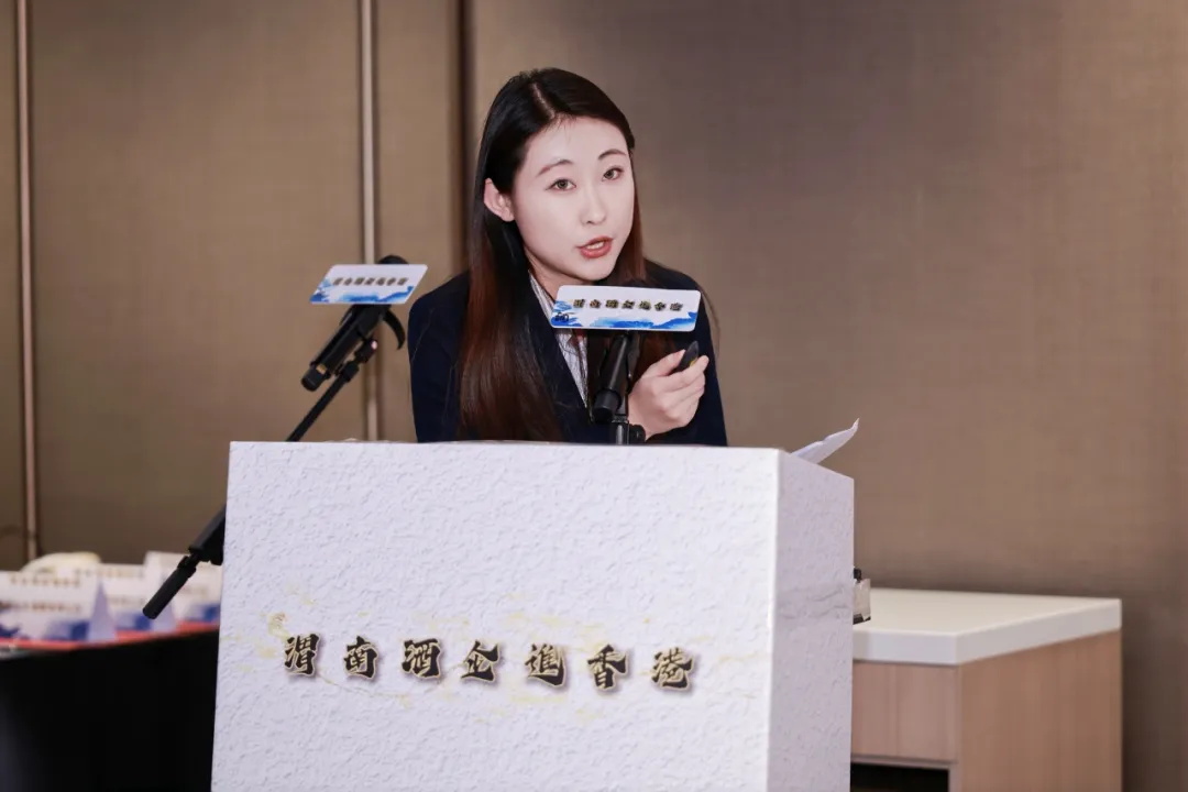 陕酒破圈！<a href=https://www.shidiannet.com/zt/shaanxi/ target=_blank class=infotextkey>陕西</a>白水杜康<a href=https://www.shidiannet.com/GB/hongkong/ target=_blank class=infotextkey>香港</a>签约开拓市场，陕港联手打造酒业出海新引擎！