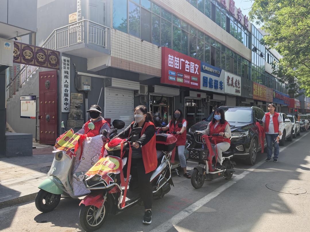 避堵神器上线！鸳鸯湖社区摩托车护航高考，“铁骑队”辟出畅通路