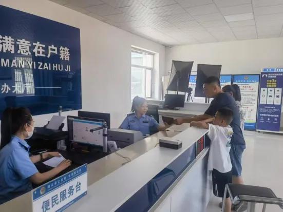 靖边公安东郊派出所开启“高考护航模式”,助莘莘学子乘风破浪 靖边公安东郊派出所开启“高考护航模式”,助莘莘学子乘风破浪