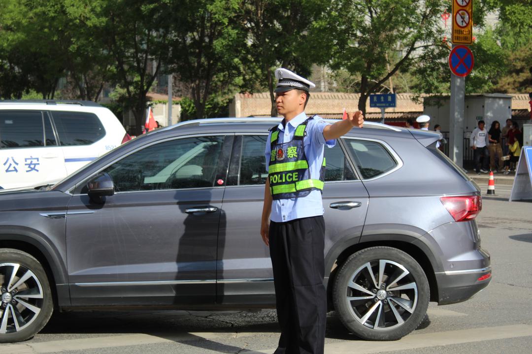 交上满分护考答卷！<a href=https://www.shidiannet.com/zt/jingbian/ target=_blank class=infotextkey>靖边</a>交警圆满收官高考安保“护航行动”