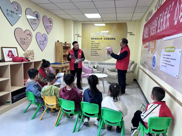 明珠路街道裕华路社区发挥“五老”特色优势 赋能基层治理效能