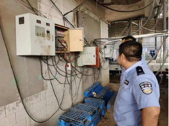 靖边公安东坑派出所：安全紧跟上 让冷链不“掉链”