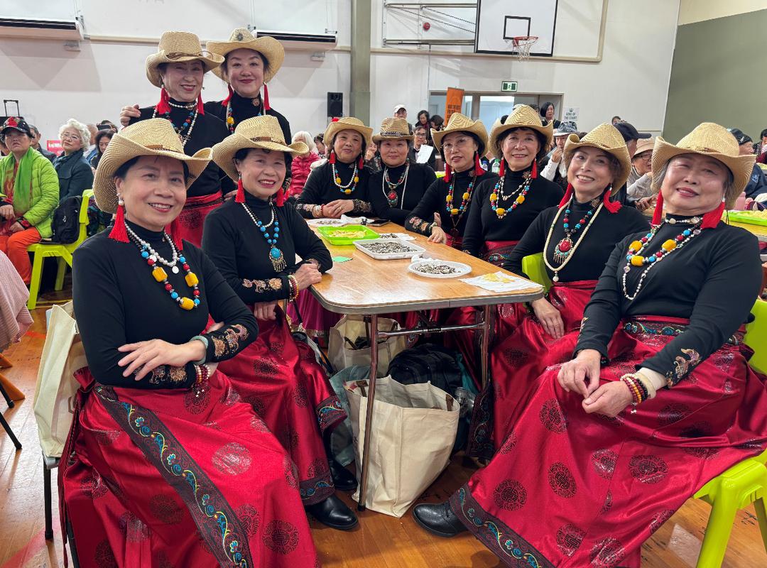 小孩们穿着戏服

AI 生成的内容可能不正确。