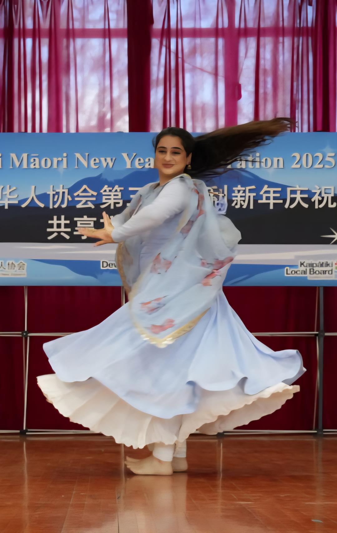 穿白色衣服的人

AI 生成的内容可能不正确。