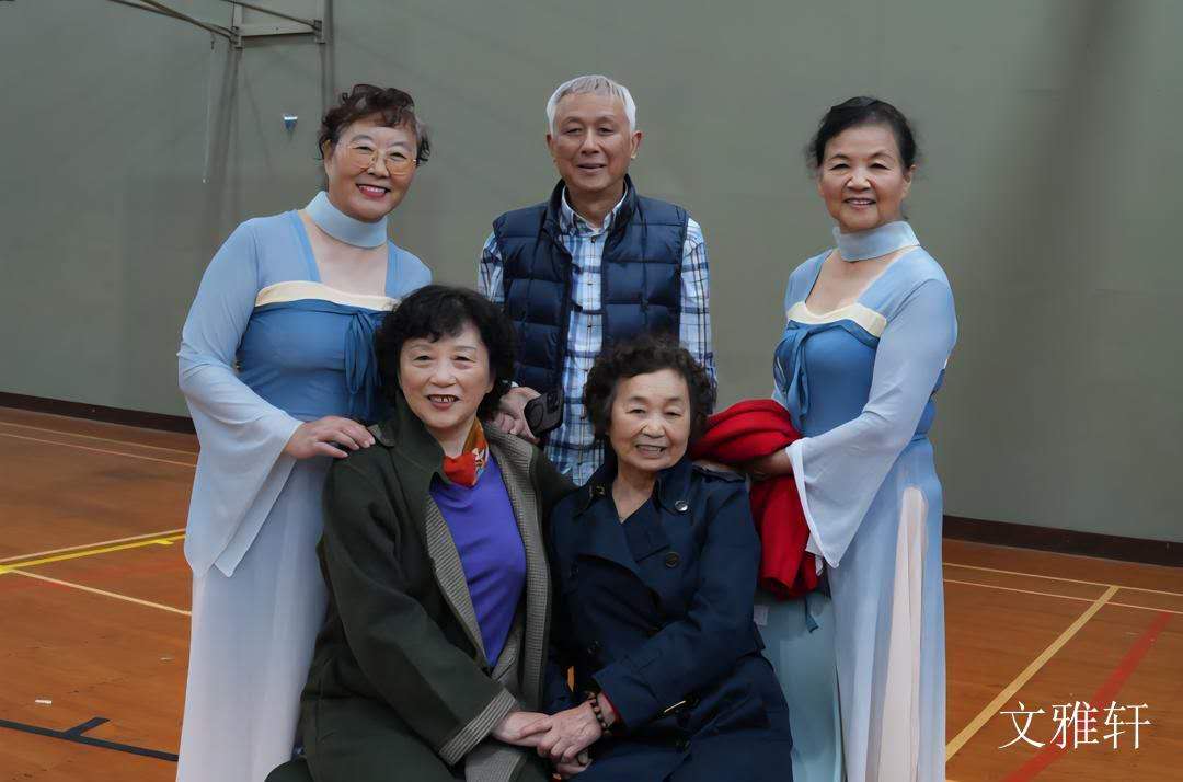 人们站在一起

AI 生成的内容可能不正确。