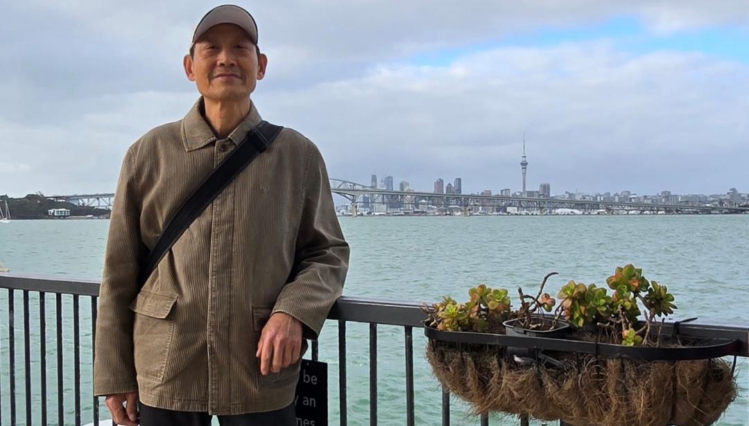 ç”·äººç«™åœ¨èˆ¹ä¸Š

AI ç”Ÿæˆ�çš„å†…å®¹å�¯èƒ½ä¸�æ­£ç¡®ã€‚