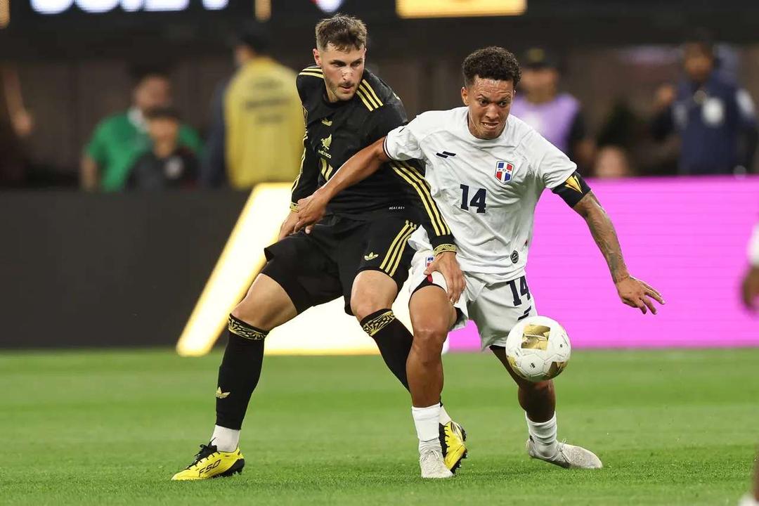 年世界杯 足球赛将 在墨西哥相关图片4