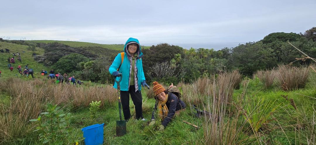 小孩站在草地上

AI 生成的内容可能不正确。