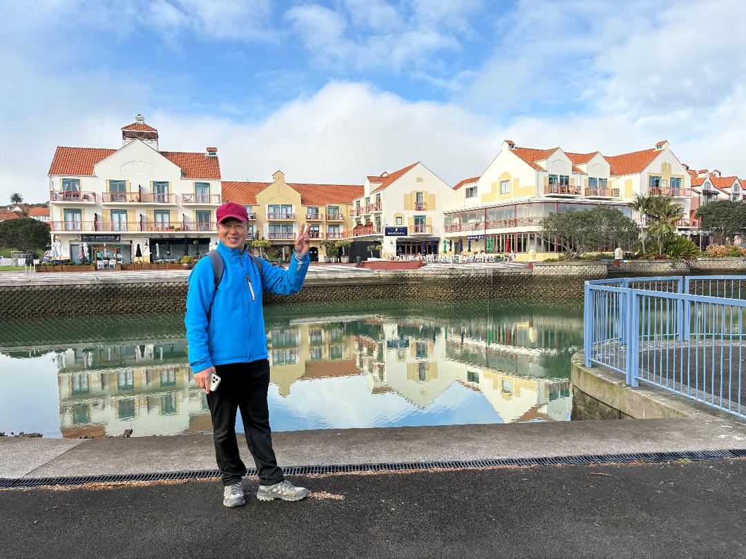 ç”·äººå’Œå¥³äººç«™åœ¨æ²³è¾¹

AI ç”Ÿæˆ�çš„å†…å®¹å�¯èƒ½ä¸�æ­£ç¡®ã€‚