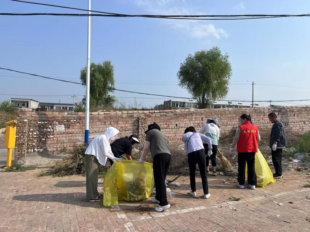 鼓楼街道环城北路社区开展了“清洁家园 共享美好”宣传活动