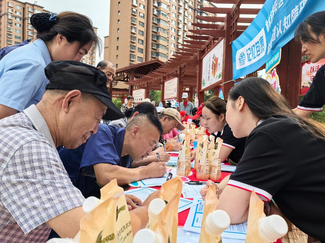 金沙路街道公园社区：认知筛查进小区，温暖守护“夕阳红”