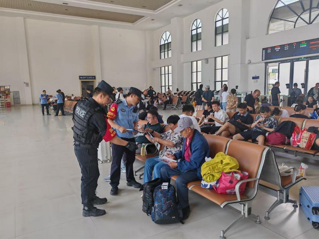 绥德站派出所：孝行大爱进万家 反诈守护夕阳红