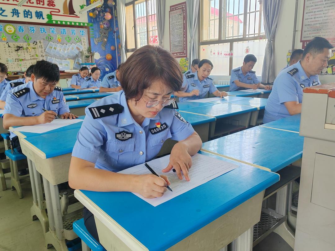 “脑力比拼”中较量“真功夫”——张家畔派出所举行主题知识竞赛