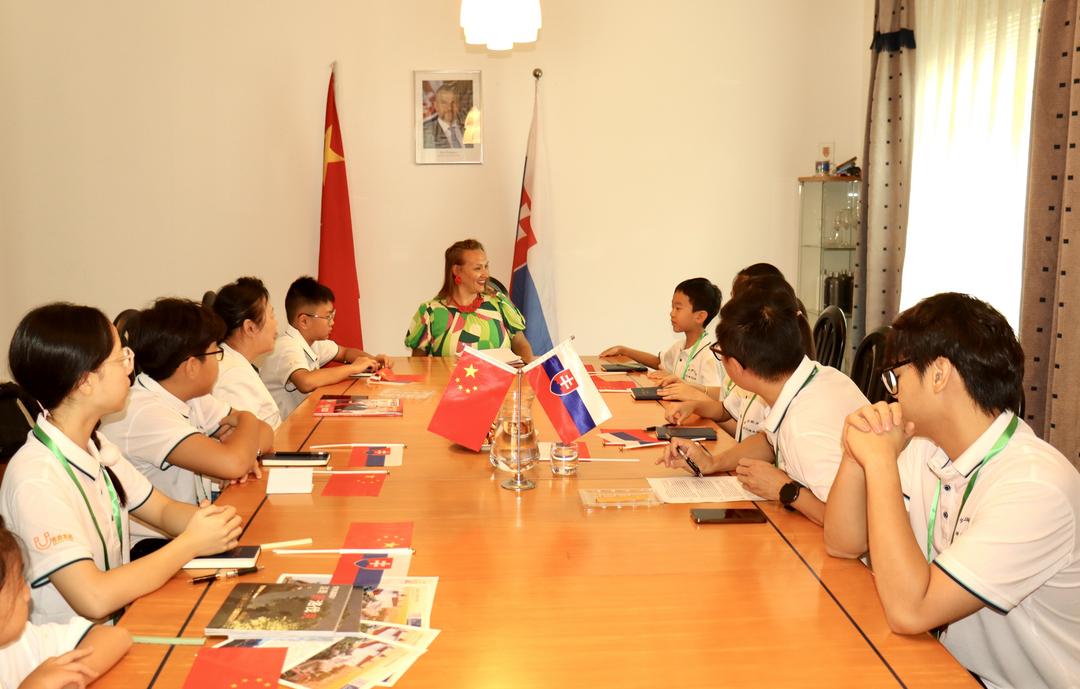 图片[4]-“见证友谊” 中外新闻社小记者2025暑期访问斯洛伐克驻华大使馆-华闻时空