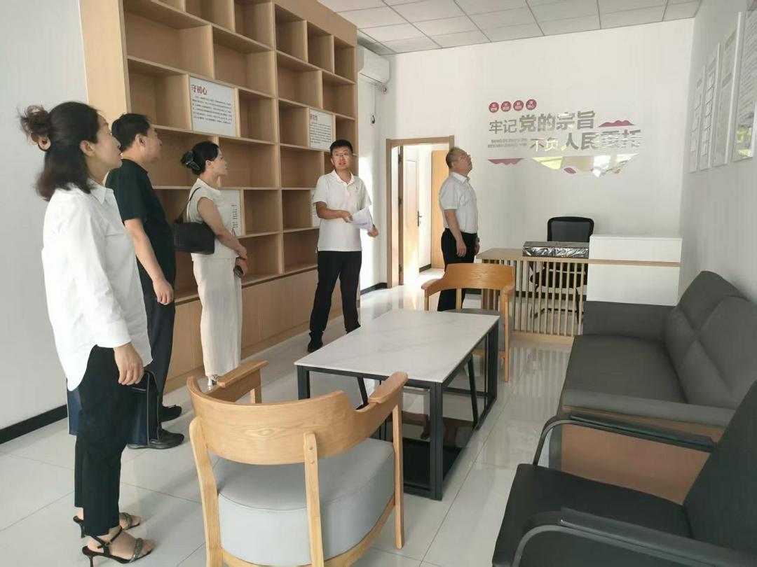 学院社区代表履职：参观新阵地 同坐小板凳 共商民生事​