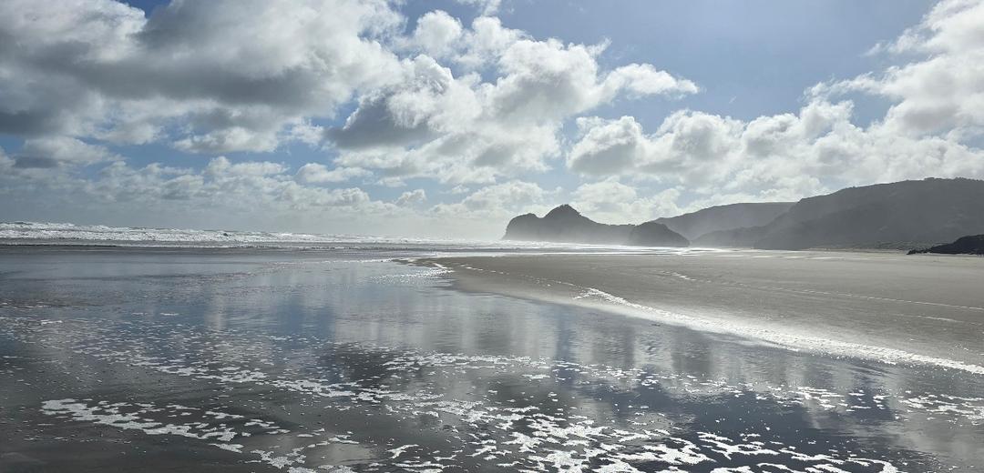 海上有许多云

AI 生成的内容可能不正确。