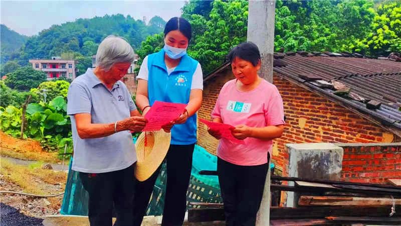 防熱除隱患,健康共守護--預防基孔肯雅熱入戶活動 防熱除隱患,健康共守護--預防基孔肯雅熱入戶活動