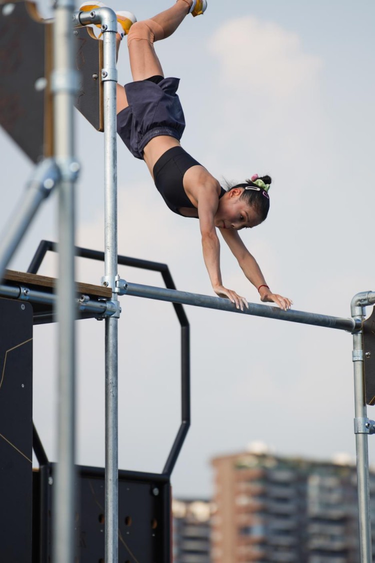 银牌变金牌!商春松逆转夺跑酷首冠