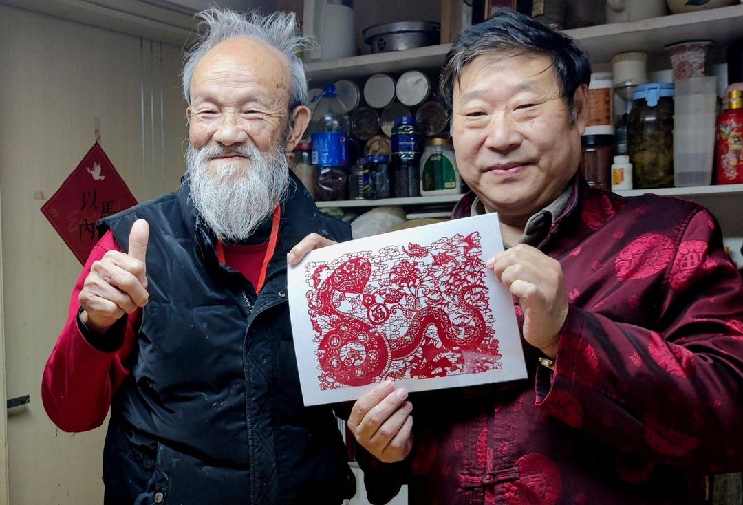 图片[2]-剪纸艺术传承：陈耀夫妇拜访洪志标先生 尽显艺术大家风范-华闻时空