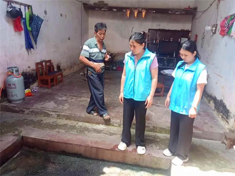 防范基孔肯雅熱守護老年人健康--入戶宣傳服務活動 防范基孔肯雅熱守護老年人健康--入戶宣傳服務活動