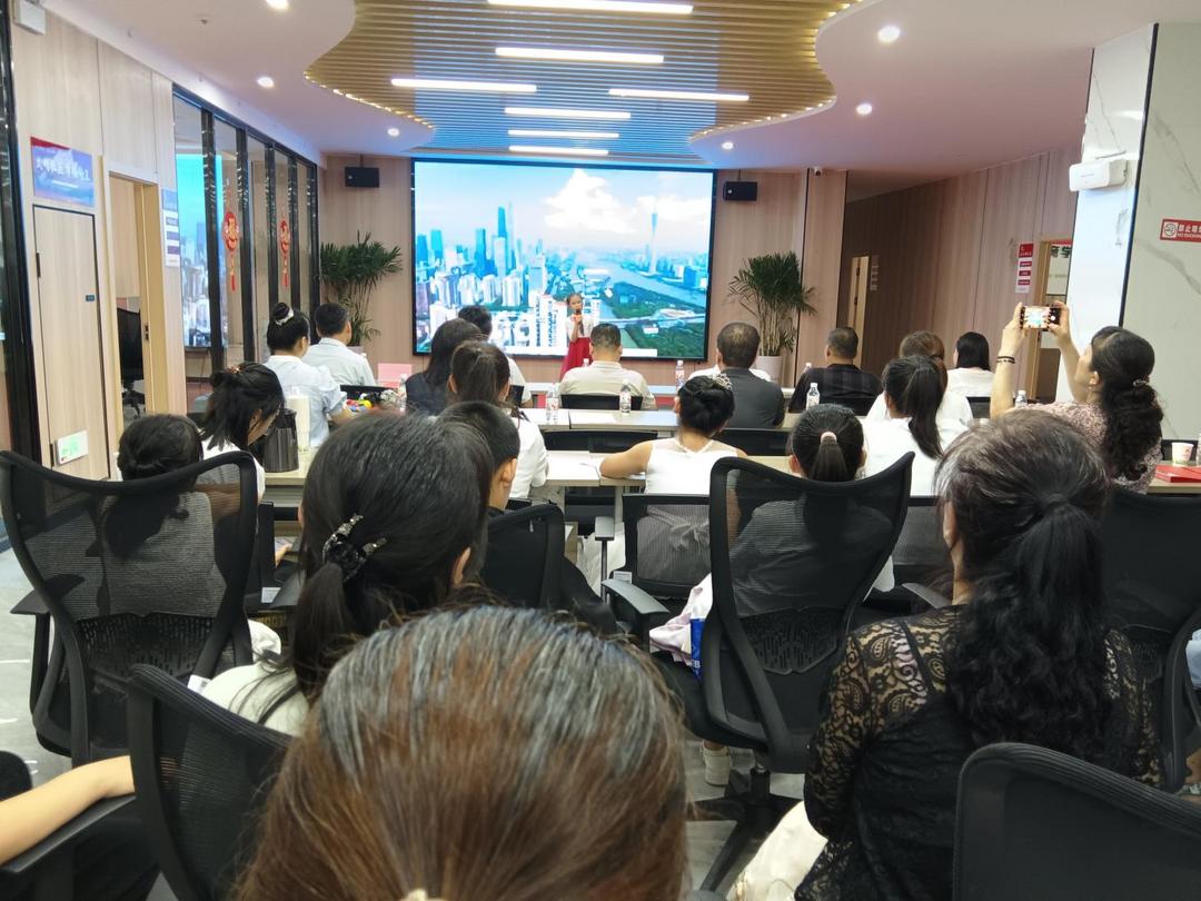 党外知识分子联谊会携手长虹路社区开展“烽火记忆・精神传承”读书会活动