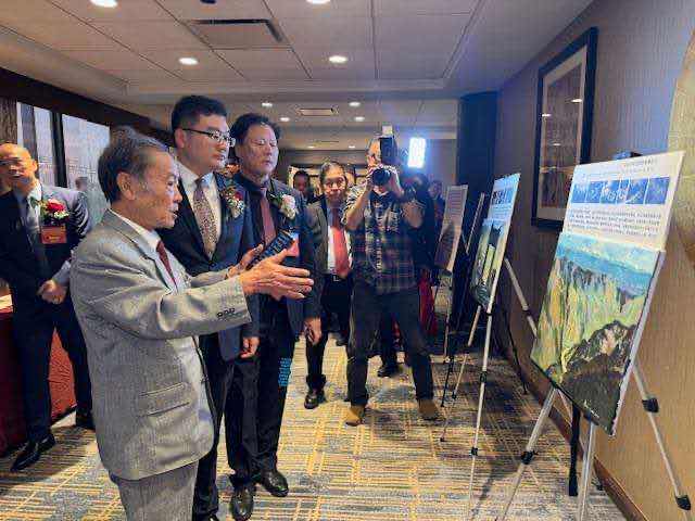 图片[3]-纪念抗日战争胜利八十周年长卷《家园的天空》亮相纽约-华闻时空