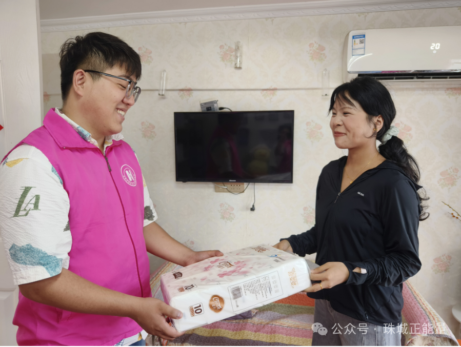蚌埠“擋風者”項目慰問志愿者陳盼盼,傳遞溫暖與敬意 蚌埠“擋風者”項目慰問志愿者陳盼盼,傳遞溫暖與敬意