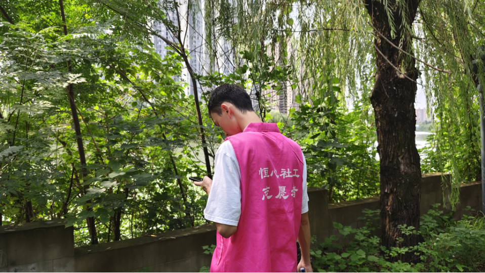 蚌埠恒心環保志愿者巡護迎河,守護碧水清流 蚌埠恒心環保志愿者巡護迎河,守護碧水清流