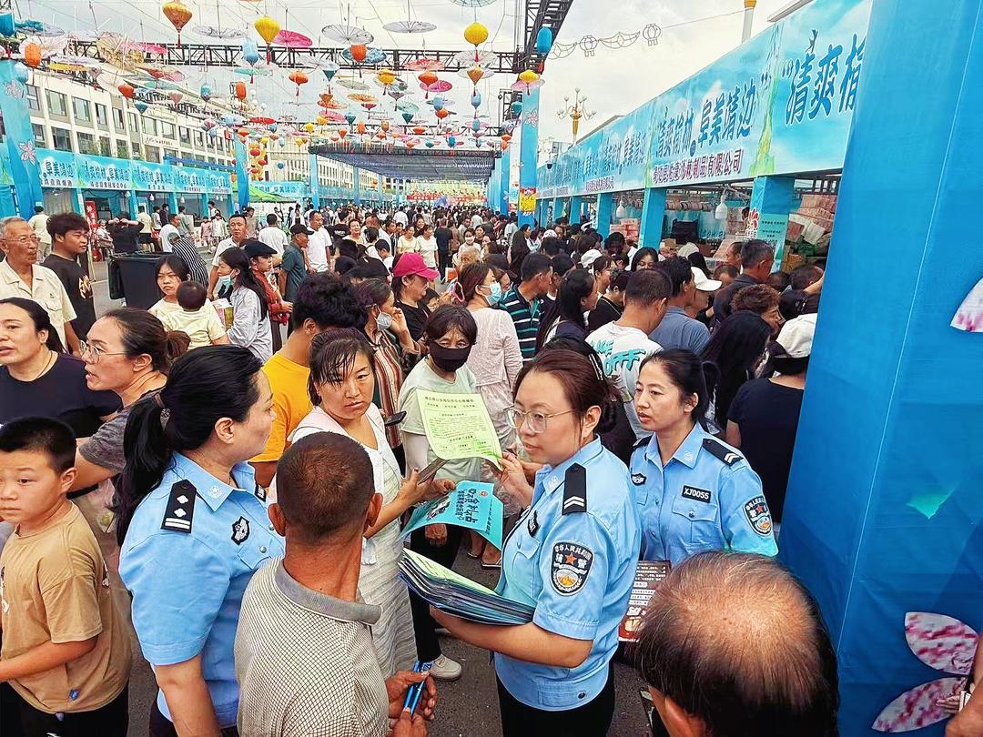 靖边公安:“管事式巡逻”真靠谱 靖边公安:“管事式巡逻”真靠谱