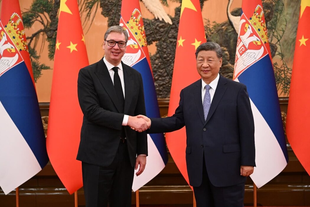 武契奇，金平