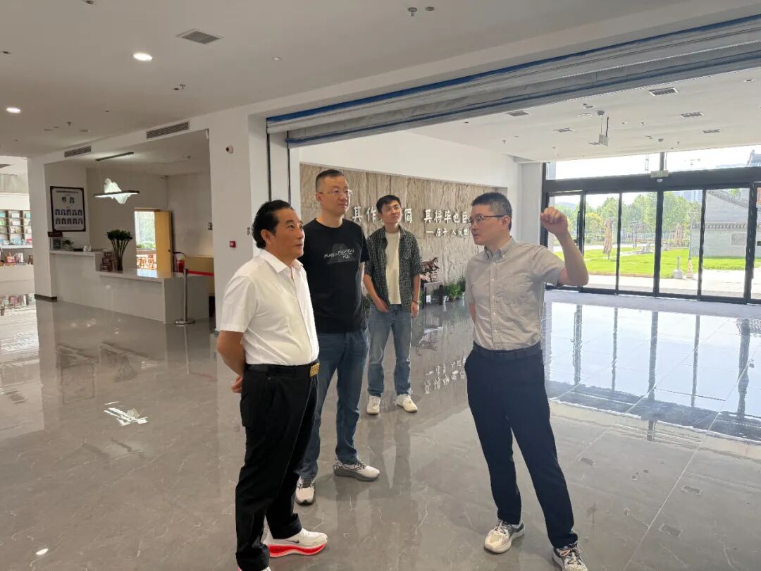 <a href=https://www.shidiannet.com/zt/shaanxi/ target=_blank class=infotextkey>陕西</a>杜康酒业集团董事长张红军一行莅临泾渭茯茶厂参观交流