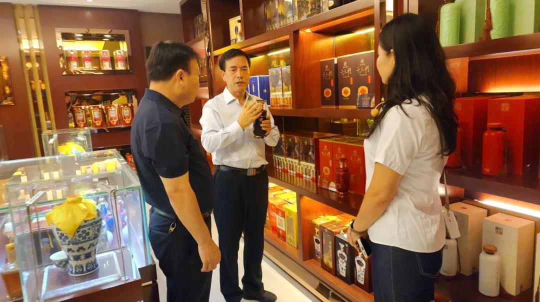 全国拥军模范王友民走进陕西白水杜康 宣讲九三阅兵精神