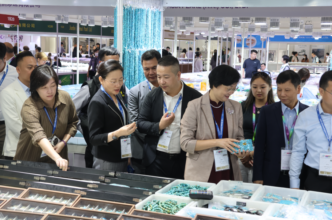 探讨珠宝产业发展前沿 共商“汕尾制造+香港品牌”升级大计