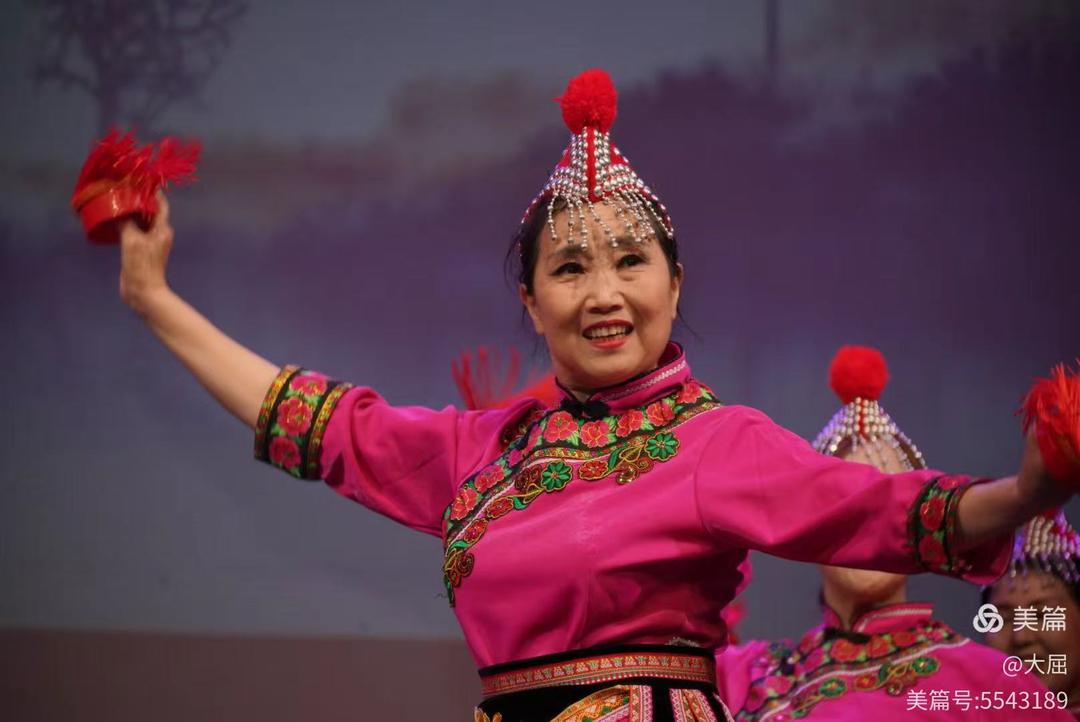 ç©¿ç�€ç²‰è‰²è¡£æœ�çš„å°�å­©

AI ç”Ÿæˆ�çš„å†…å®¹å�¯èƒ½ä¸�æ­£ç¡®ã€‚