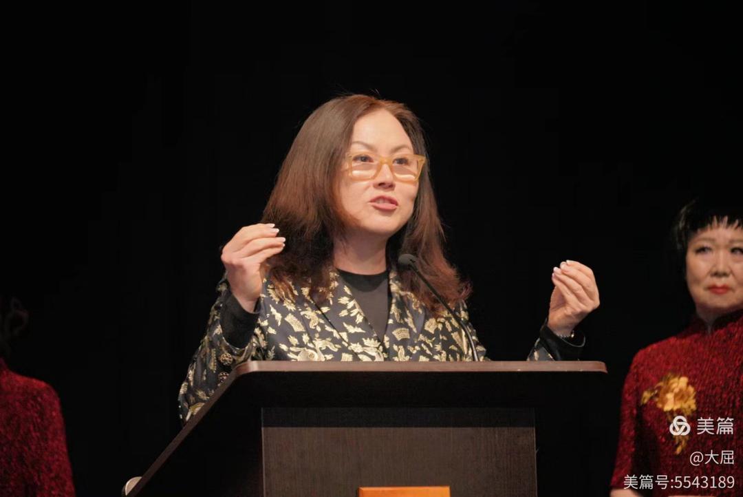 å›¾ç‰‡åŒ…å�« äºº, ç”·äºº, å¥³äºº, é»‘æš—

AI ç”Ÿæˆ�çš„å†…å®¹å�¯èƒ½ä¸�æ­£ç¡®ã€‚