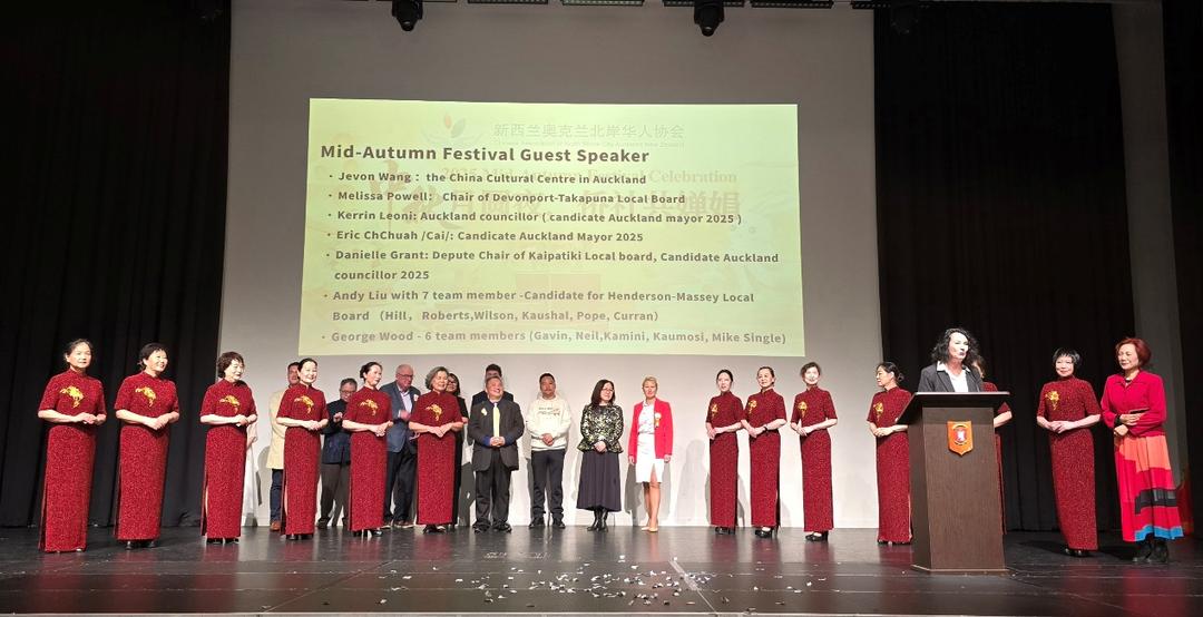 æ¡Œå­�ä¸Šæ”¾ç�€è®¸å¤šç“¶å­�

AI ç”Ÿæˆ�çš„å†…å®¹å�¯èƒ½ä¸�æ­£ç¡®ã€‚