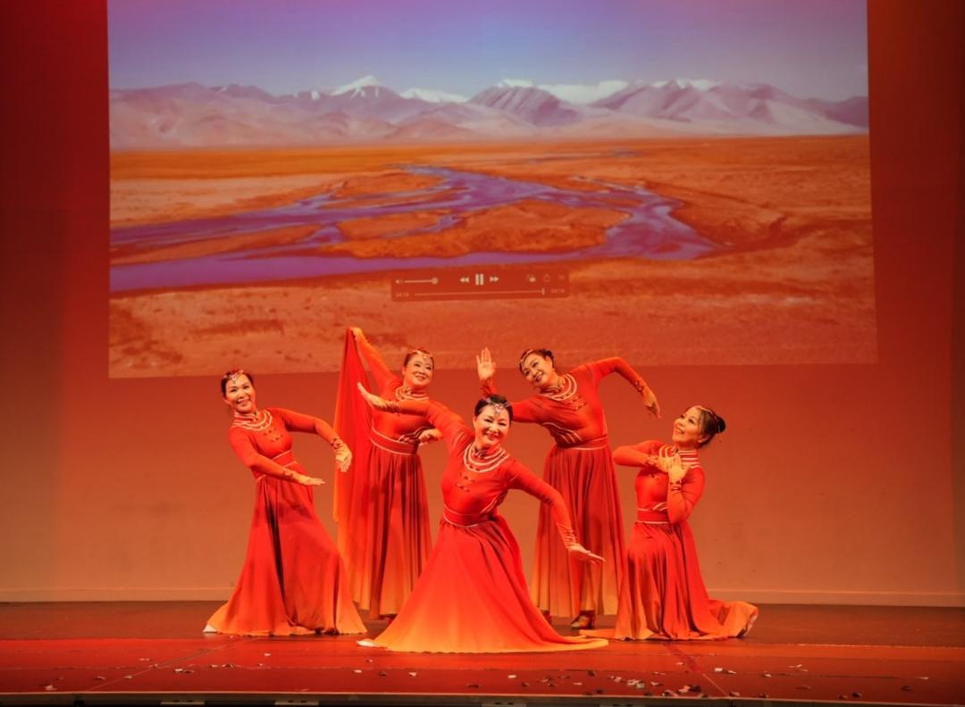 ç”µè§†æ¸¸æˆ�çš„è�¤å¹•æˆªå›¾

AI ç”Ÿæˆ�çš„å†…å®¹å�¯èƒ½ä¸�æ­£ç¡®ã€‚