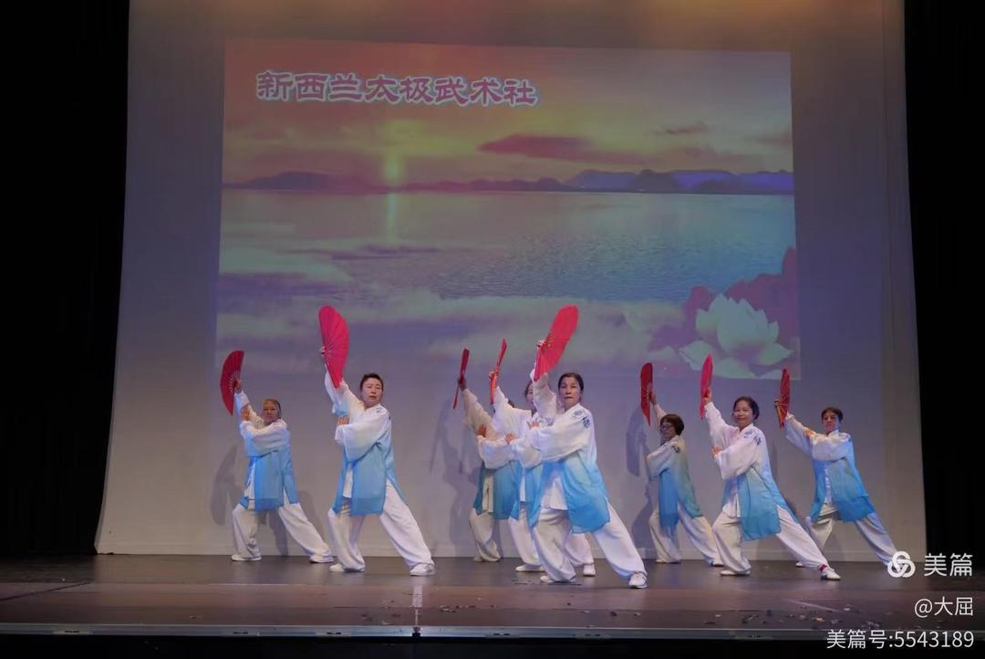 å›¾ç‰‡åŒ…å�« æ¡Œå­�, ç…§ç‰‡, ç›‘æ�§, å±�å¹•

AI ç”Ÿæˆ�çš„å†…å®¹å�¯èƒ½ä¸�æ­£ç¡®ã€‚