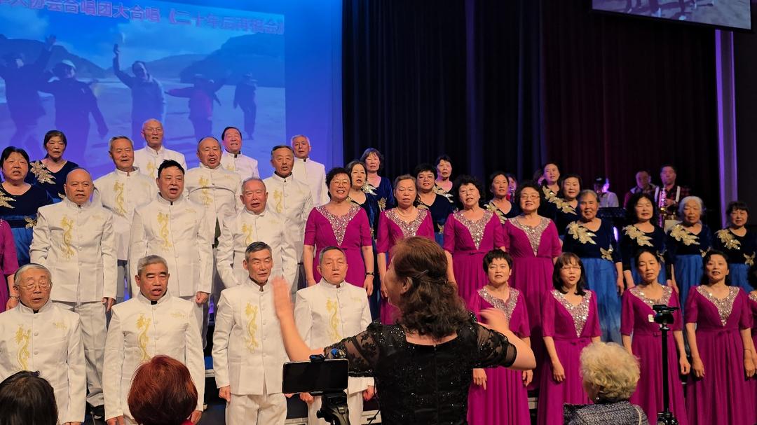 èˆ�å�°ä¸Šä¸€ç¾¤äººçš„å�ˆç…§

AI ç”Ÿæˆ�çš„å†…å®¹å�¯èƒ½ä¸�æ­£ç¡®ã€‚