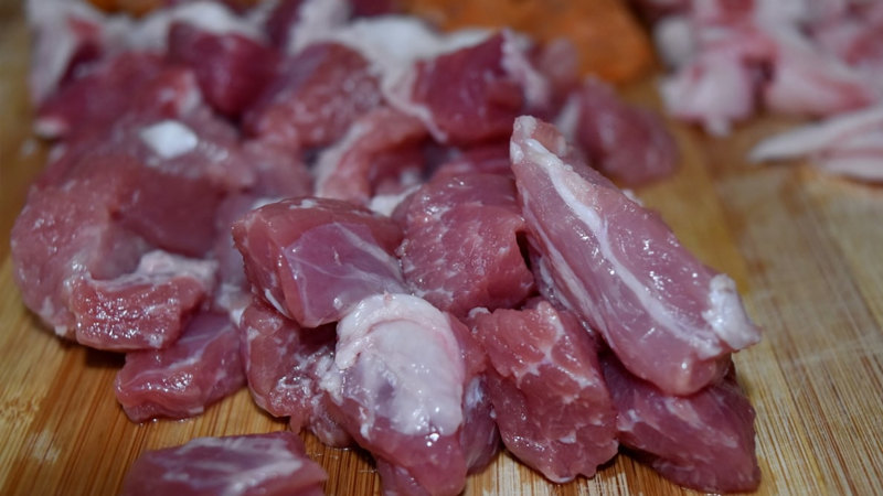 塞尔维亚猪肉供应不足，进口量激增 300% 至 500%