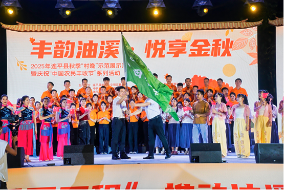 图片[16]-“媒体＋农文旅”油溪镇丰收节村晚深度赋能“百千万工程”-华闻时空