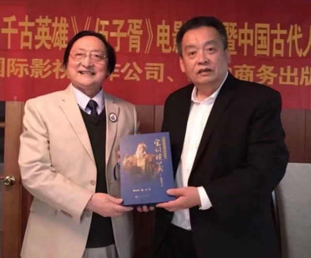 图片[11]-美国《伊利华报》和纽约商务传媒集团达成第二个十年战略合作协议 联合组建“美国华文纸媒集团”-华闻时空