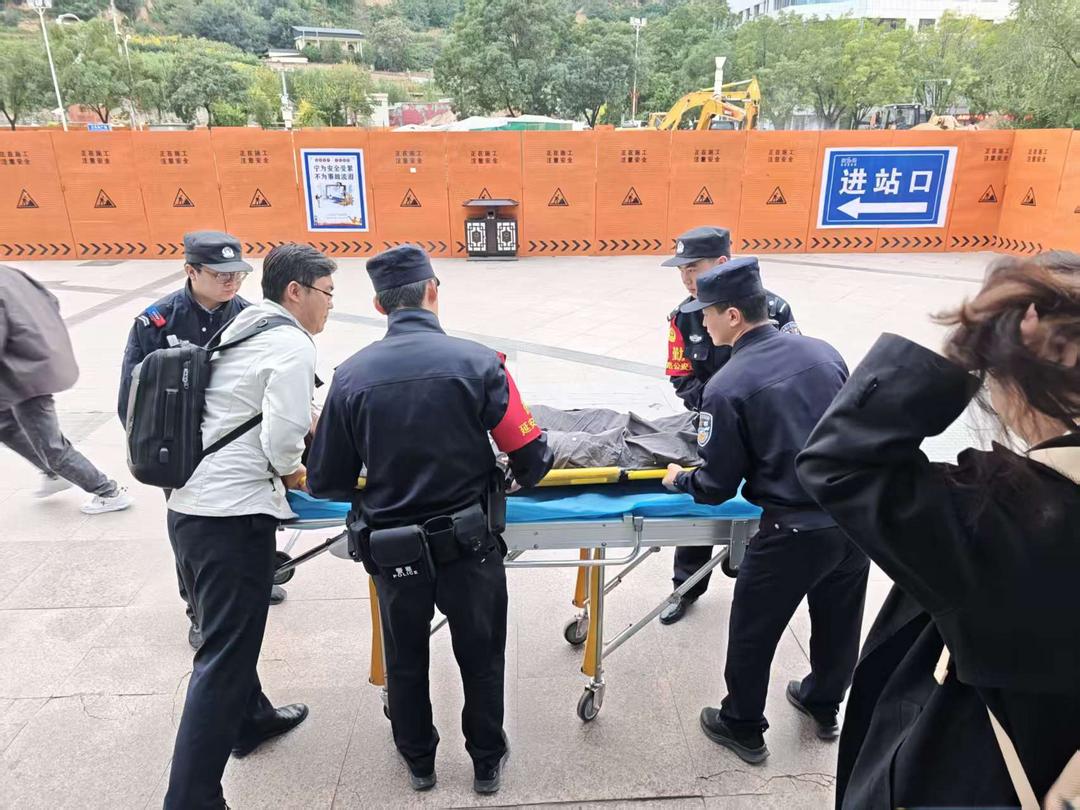 双节平安，铁警先行——延安站派出所全力下好双节安保“五步棋”