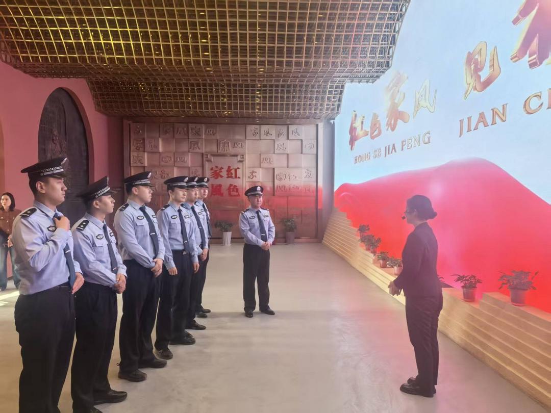 双节平安，铁警先行——延安站派出所全力下好双节安保“五步棋”