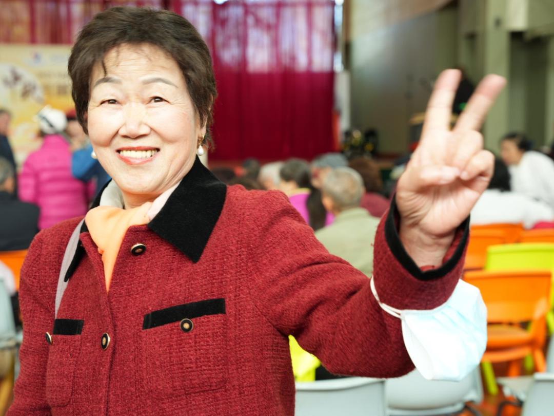 小孩手里拿着玩具

AI 生成的内容可能不正确。